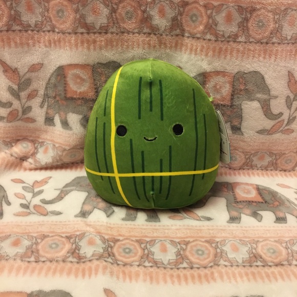 tavio squishmallow